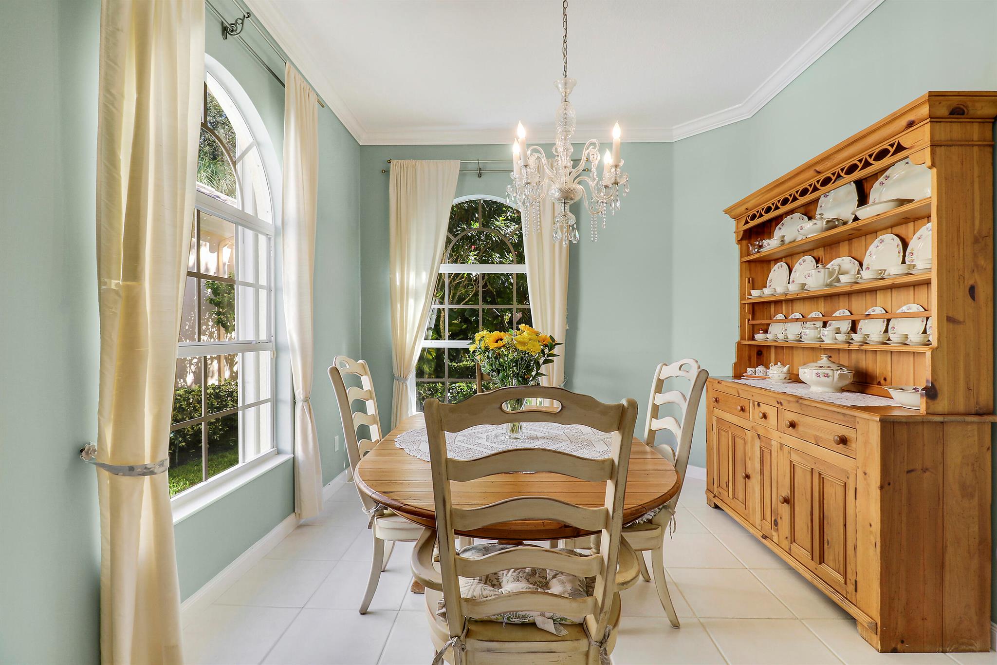 ISLES AT PALM BEACH GARDE - Residential