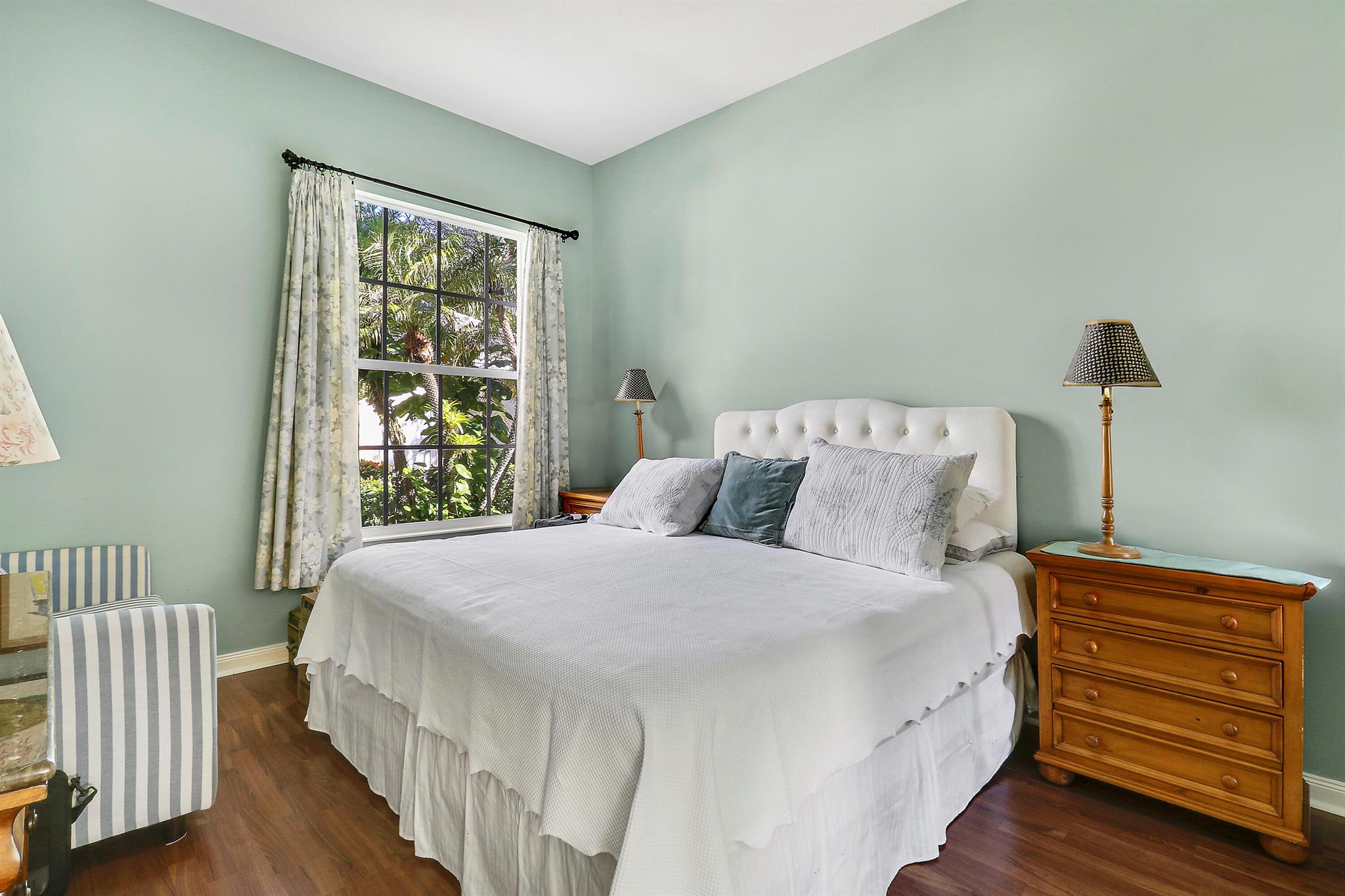 ISLES AT PALM BEACH GARDE - Residential