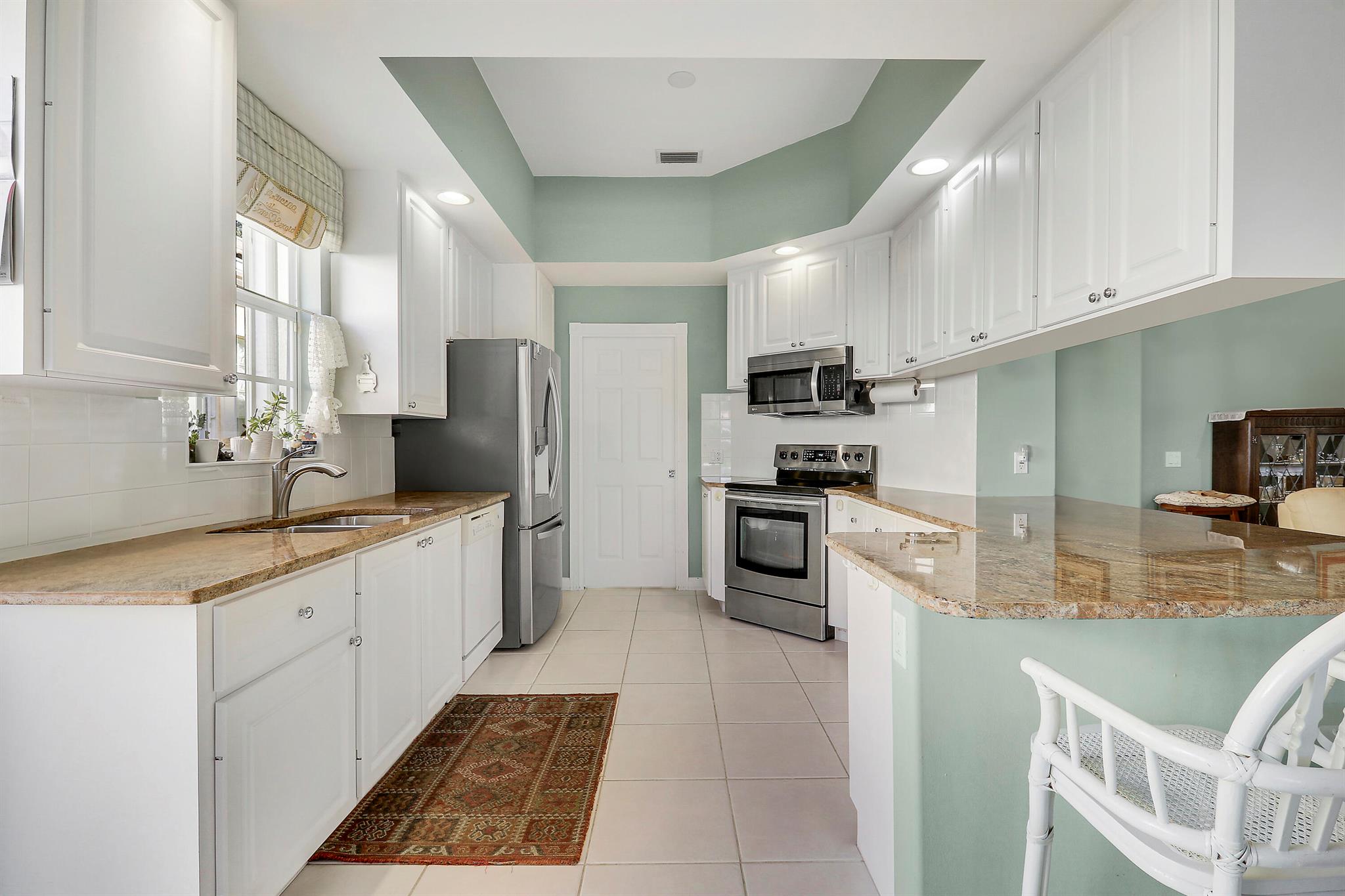 ISLES AT PALM BEACH GARDE - Residential