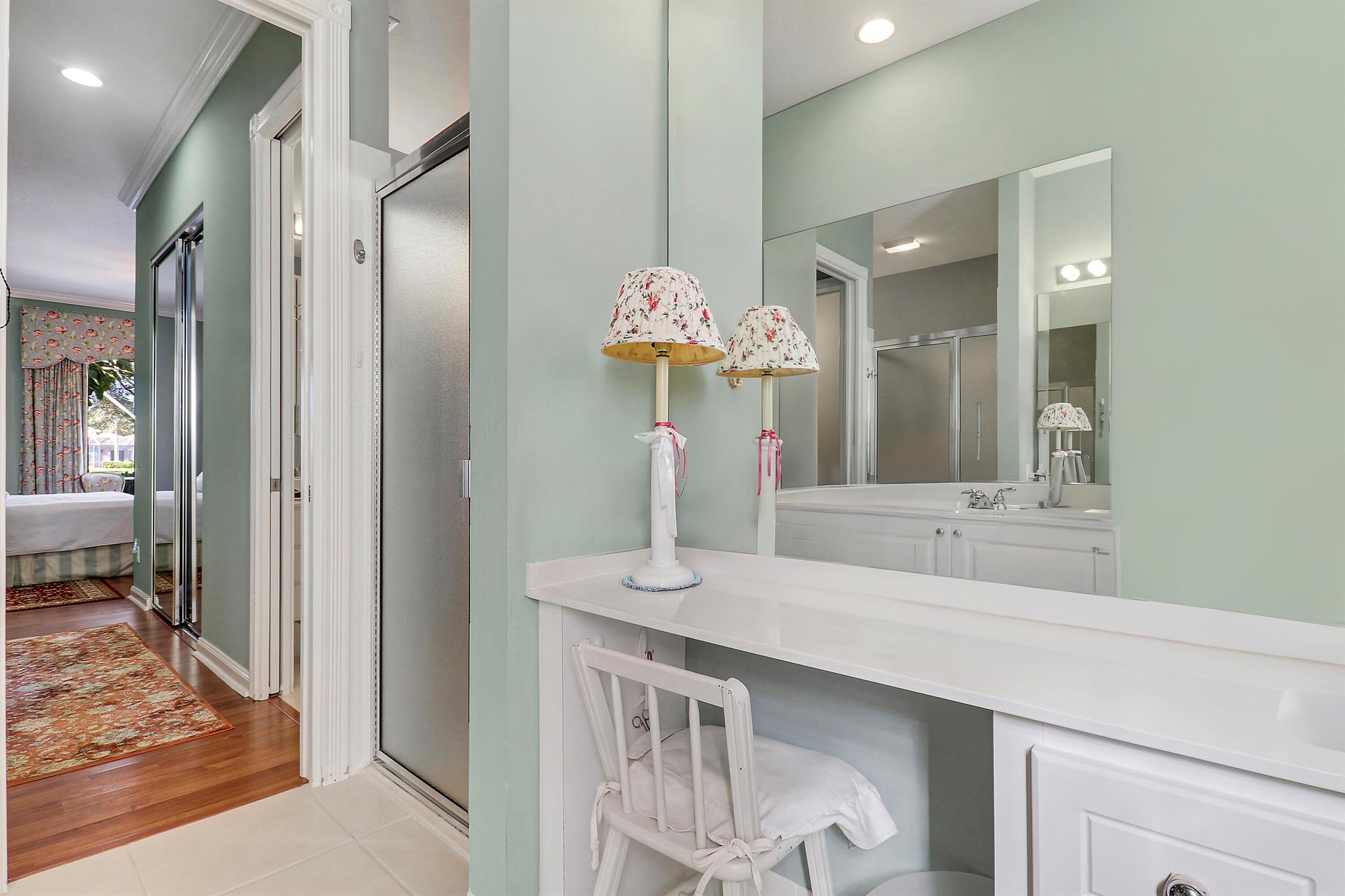 ISLES AT PALM BEACH GARDE - Residential