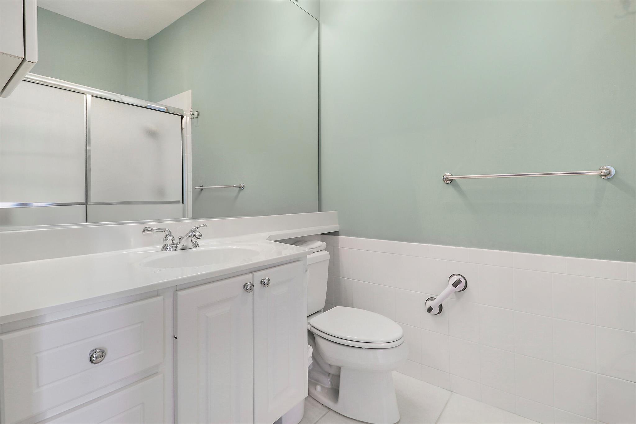 ISLES AT PALM BEACH GARDE - Residential