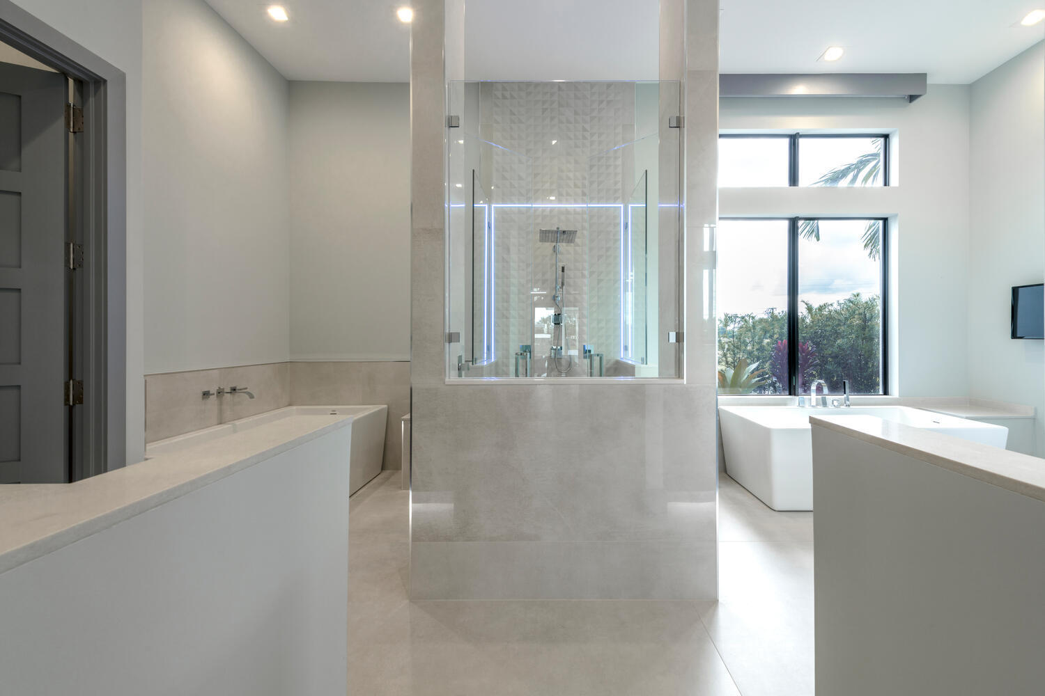 PALM BEACH LITTLE RANCHES - Residential