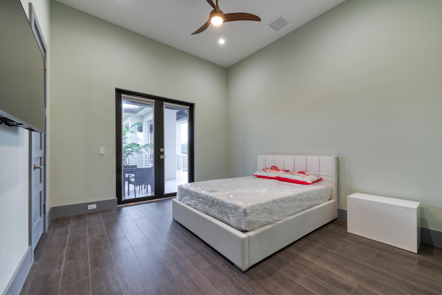 PALM BEACH LITTLE RANCHES - Residential