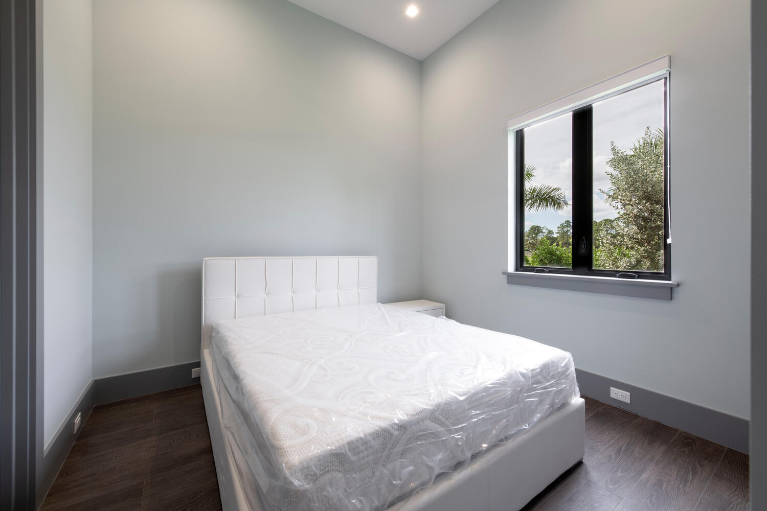 PALM BEACH LITTLE RANCHES - Residential