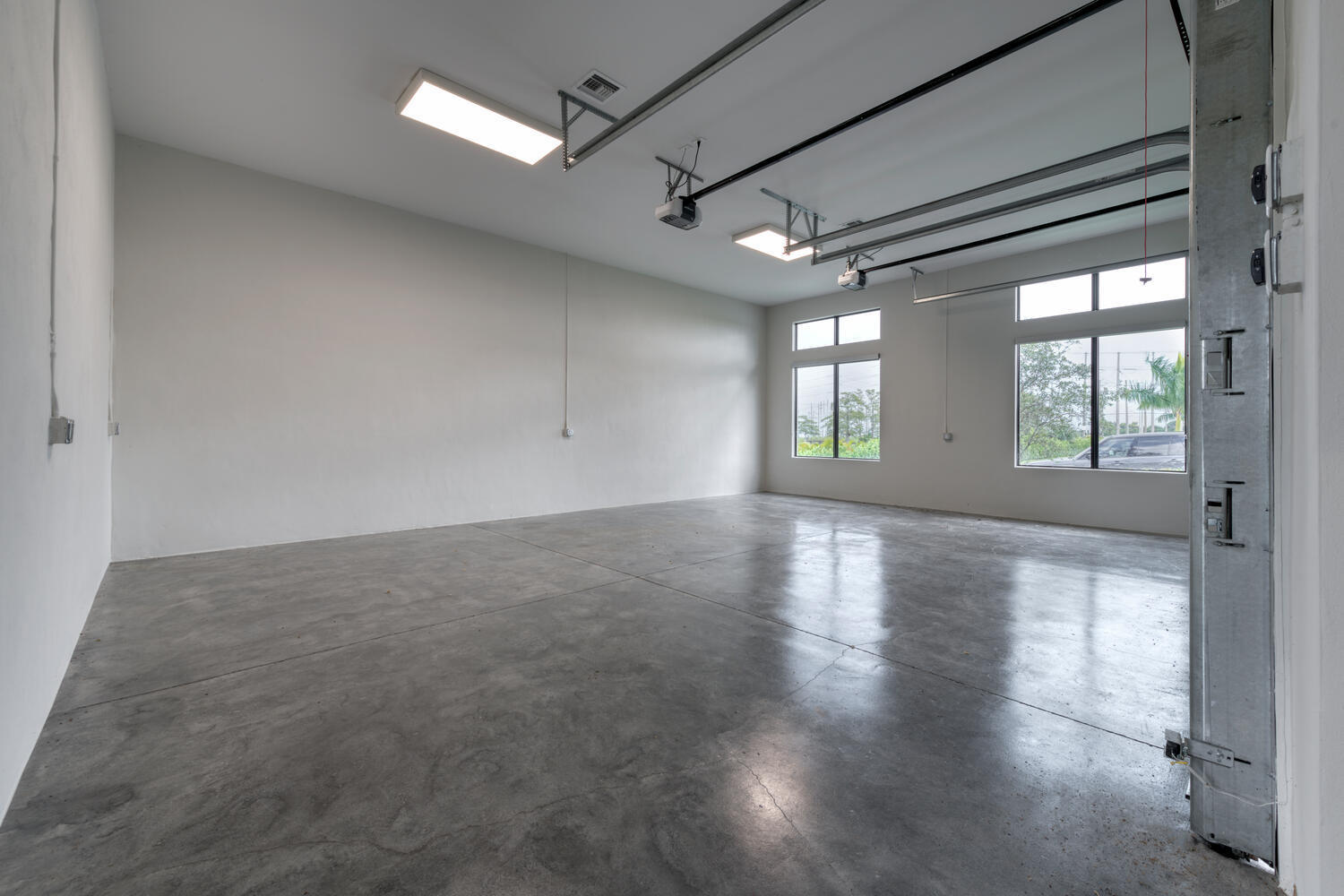 PALM BEACH LITTLE RANCHES - Residential