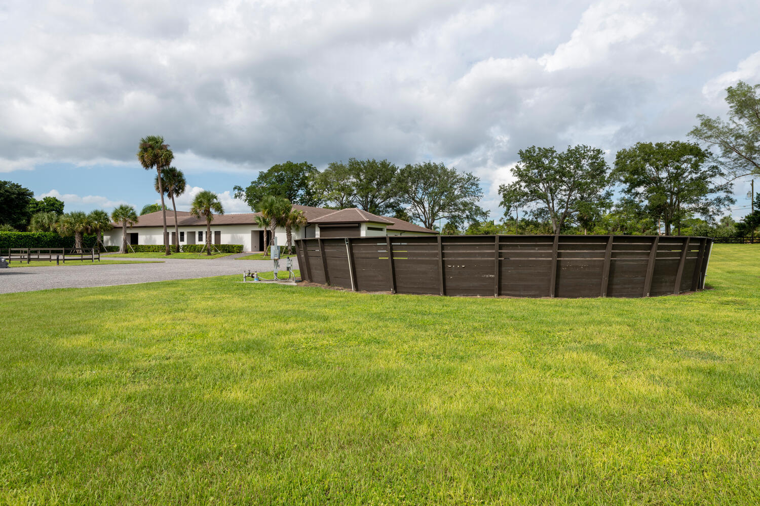 PALM BEACH LITTLE RANCHES - Residential