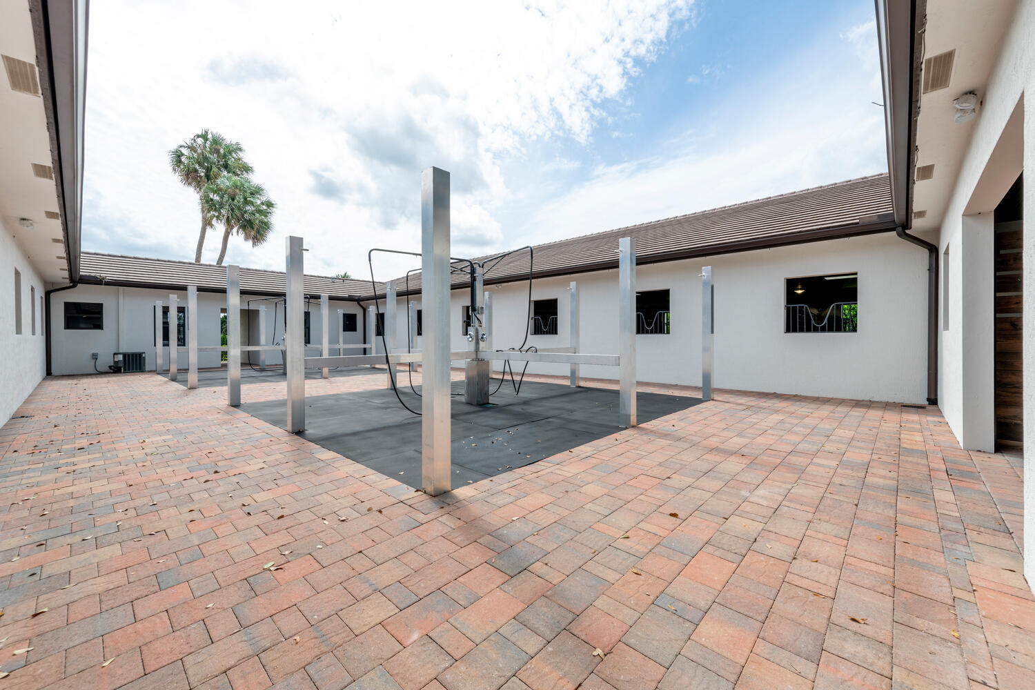 PALM BEACH LITTLE RANCHES - Residential