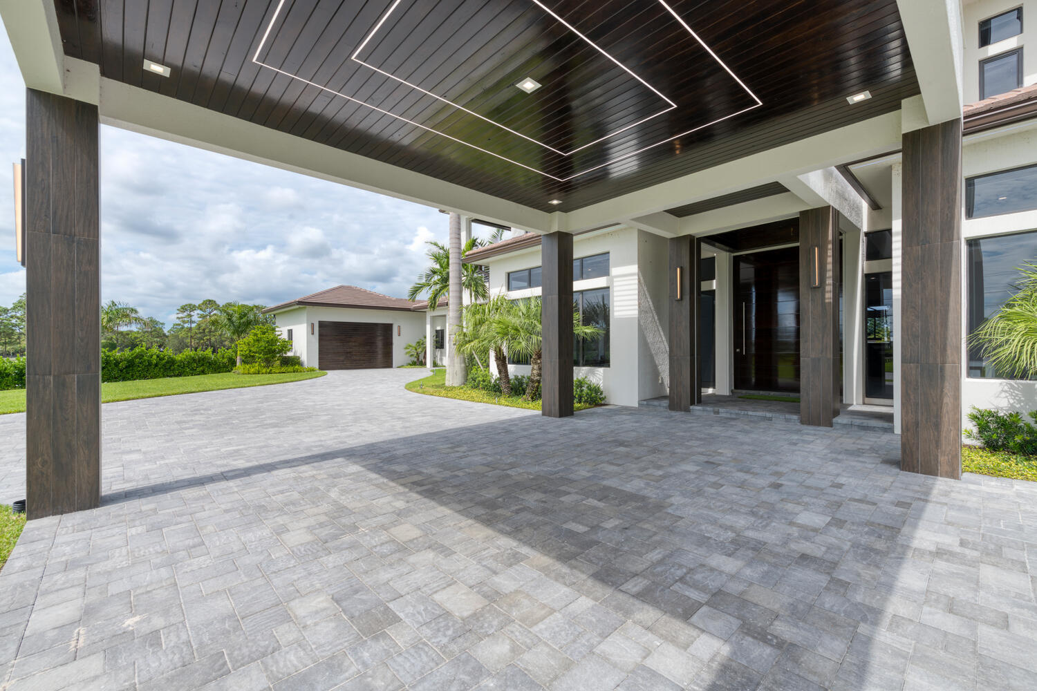 PALM BEACH LITTLE RANCHES - Residential