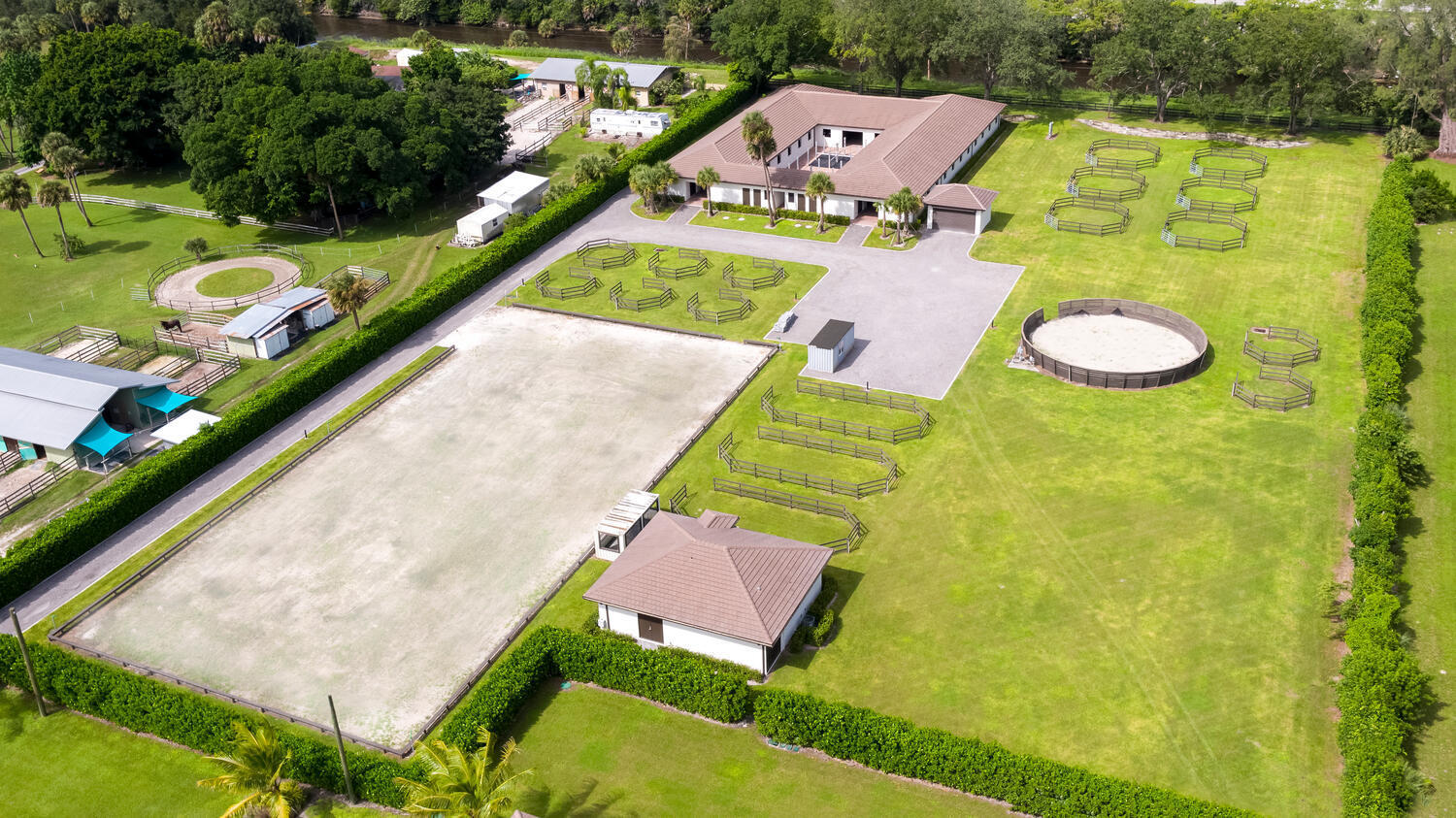 PALM BEACH LITTLE RANCHES - Residential