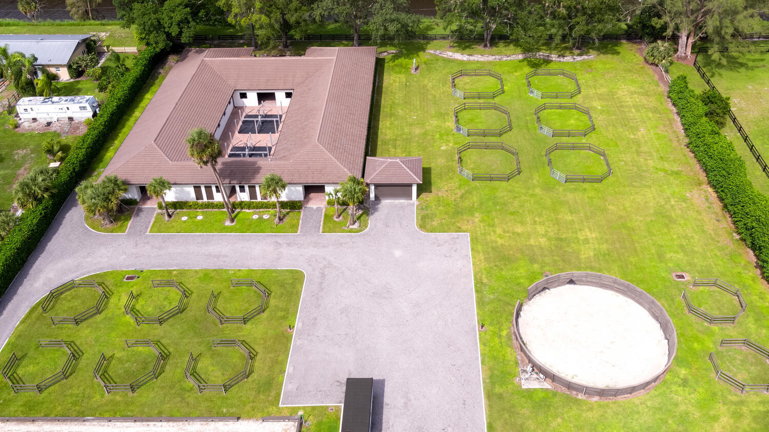 PALM BEACH LITTLE RANCHES - Residential