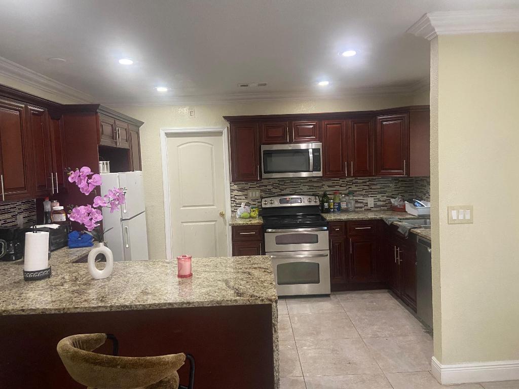 KELSEY CITY - Residential