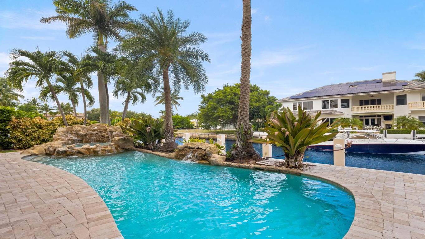 TROPIC ISLE 2ND SEC - Residential