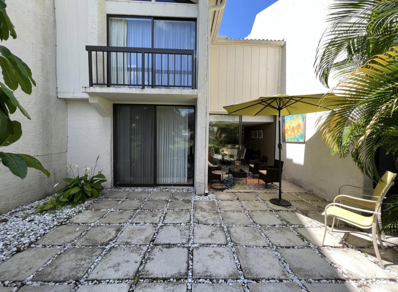 BRIDGEWOOD TOWNHOUSE CONDO - Residential Lease