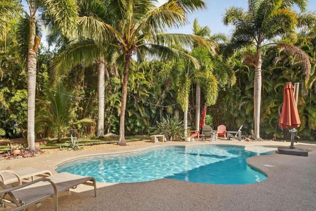 Photo of 1206 White Oak Lane, Fort Pierce, FL 34982 (MLS # R11157439)