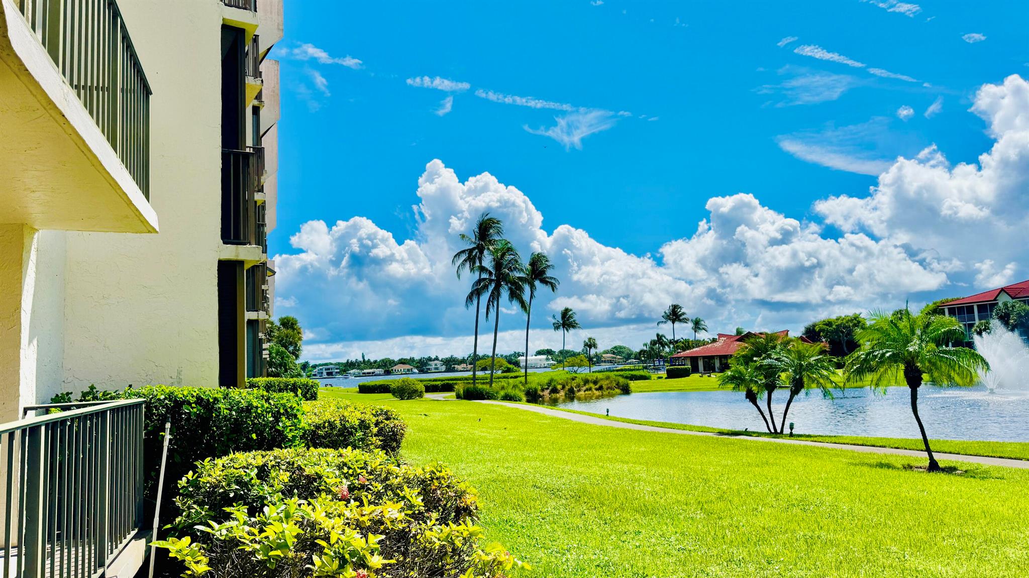 HALF MOON BAY CONDO PH I - Residential