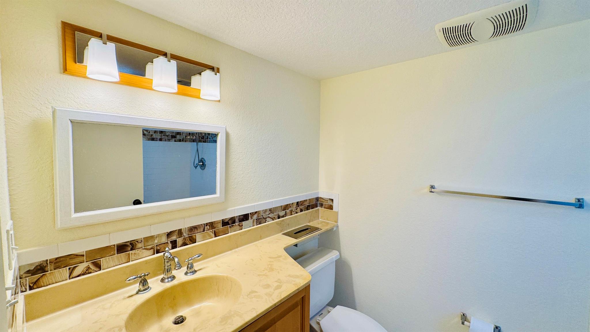 HALF MOON BAY CONDO PH I - Residential