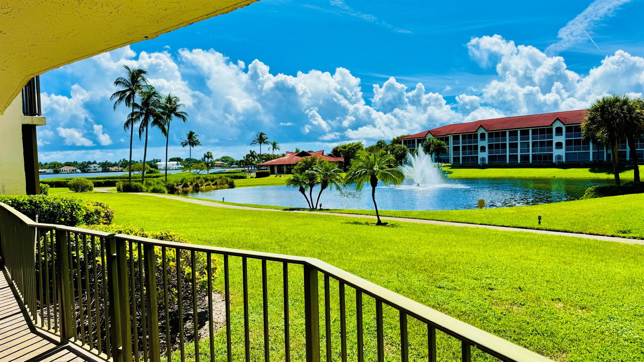 HALF MOON BAY CONDO PH I - Residential