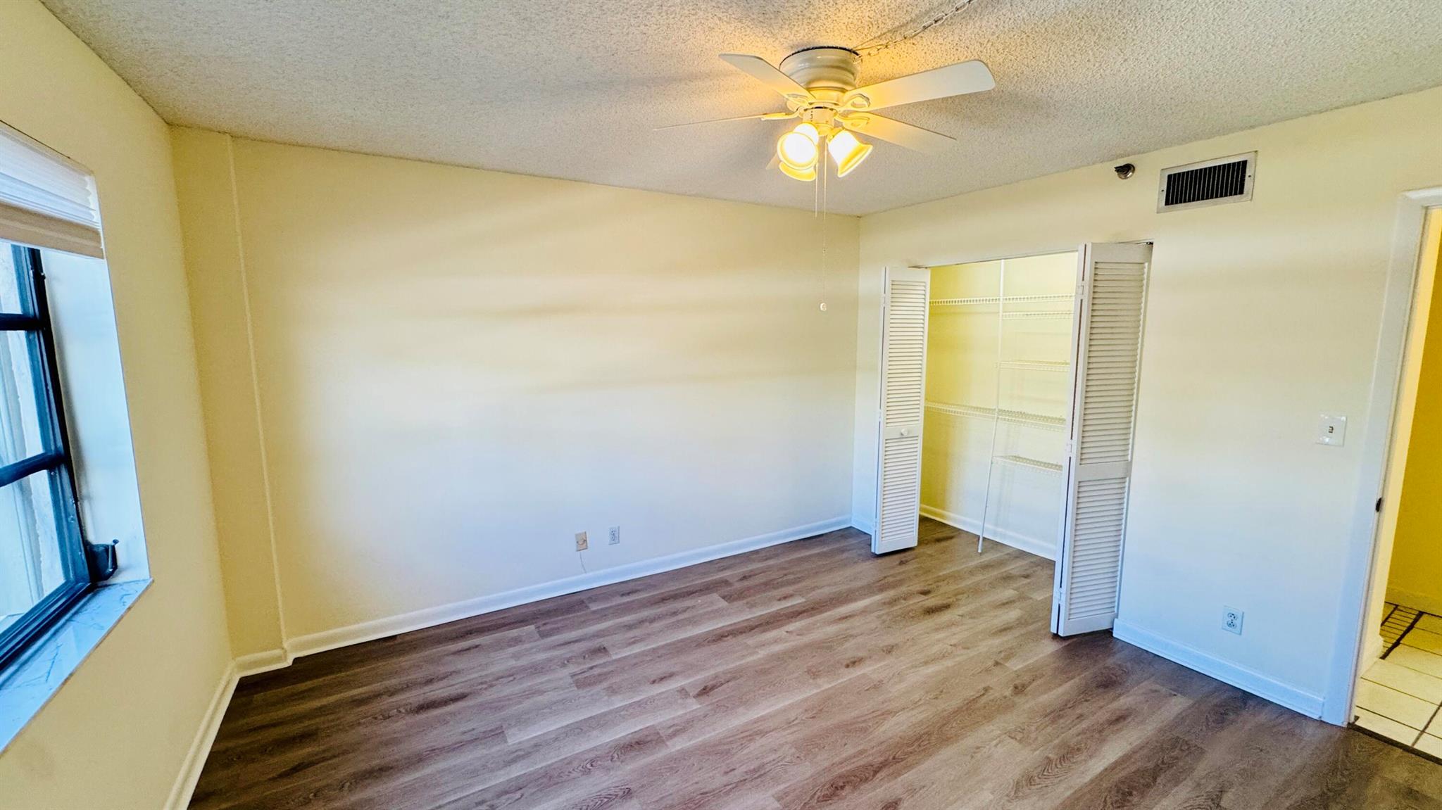 HALF MOON BAY CONDO PH I - Residential