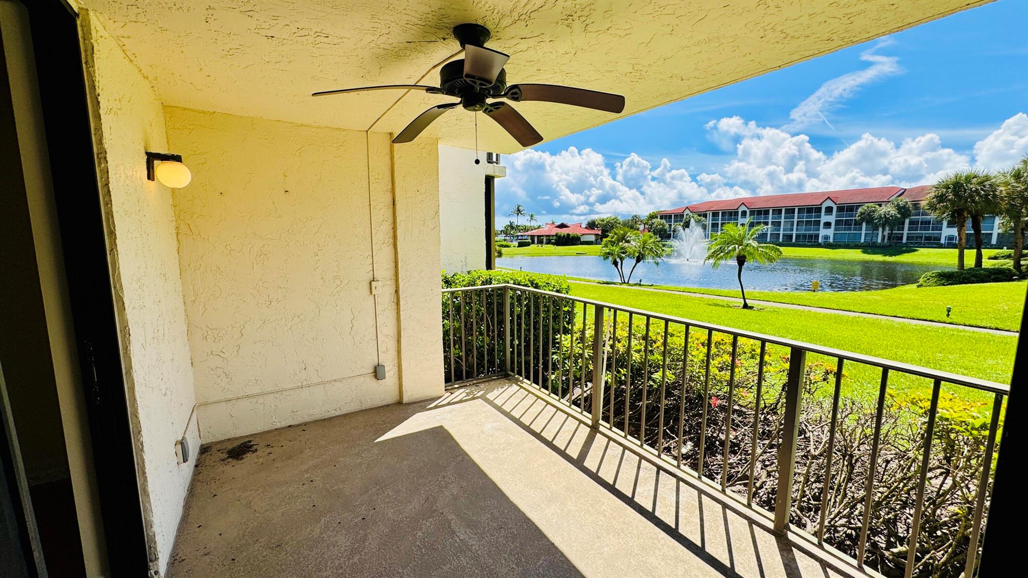 HALF MOON BAY CONDO PH I - Residential