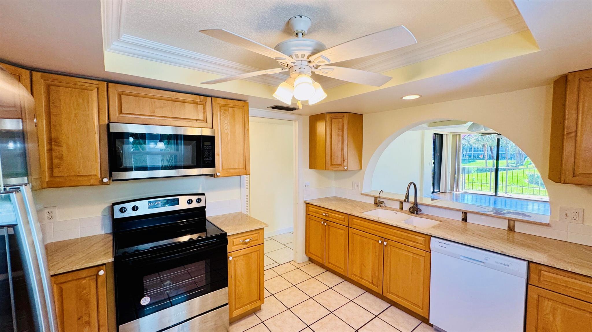 HALF MOON BAY CONDO PH I - Residential