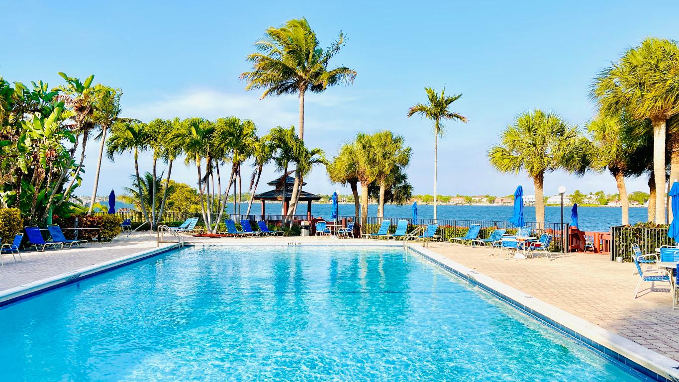 7030 Half Moon Circle 121