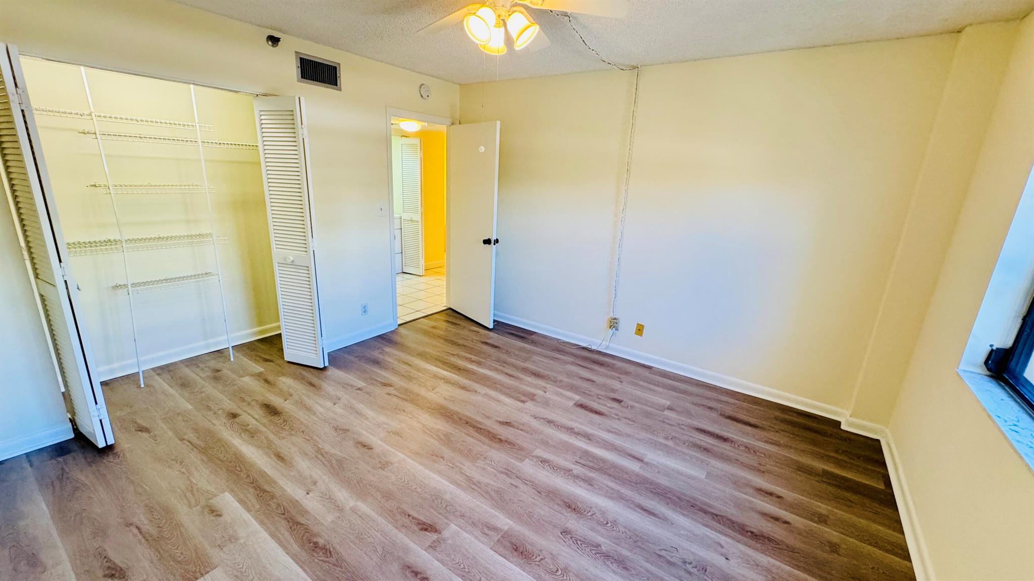 HALF MOON BAY CONDO PH I - Residential