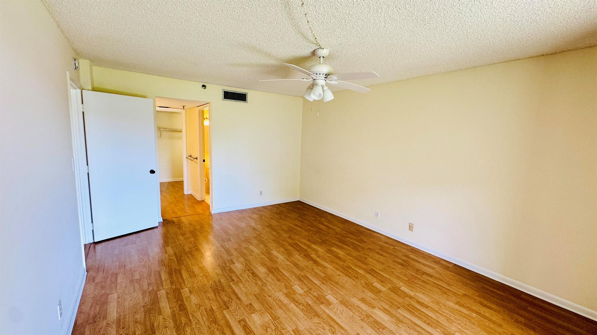 HALF MOON BAY CONDO PH I - Residential
