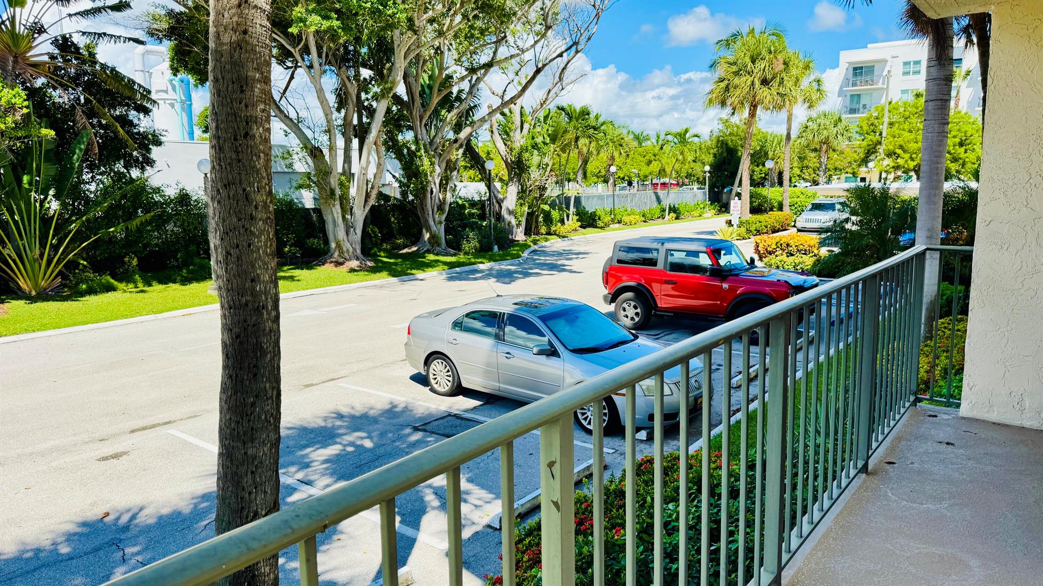 HALF MOON BAY CONDO PH I - Residential