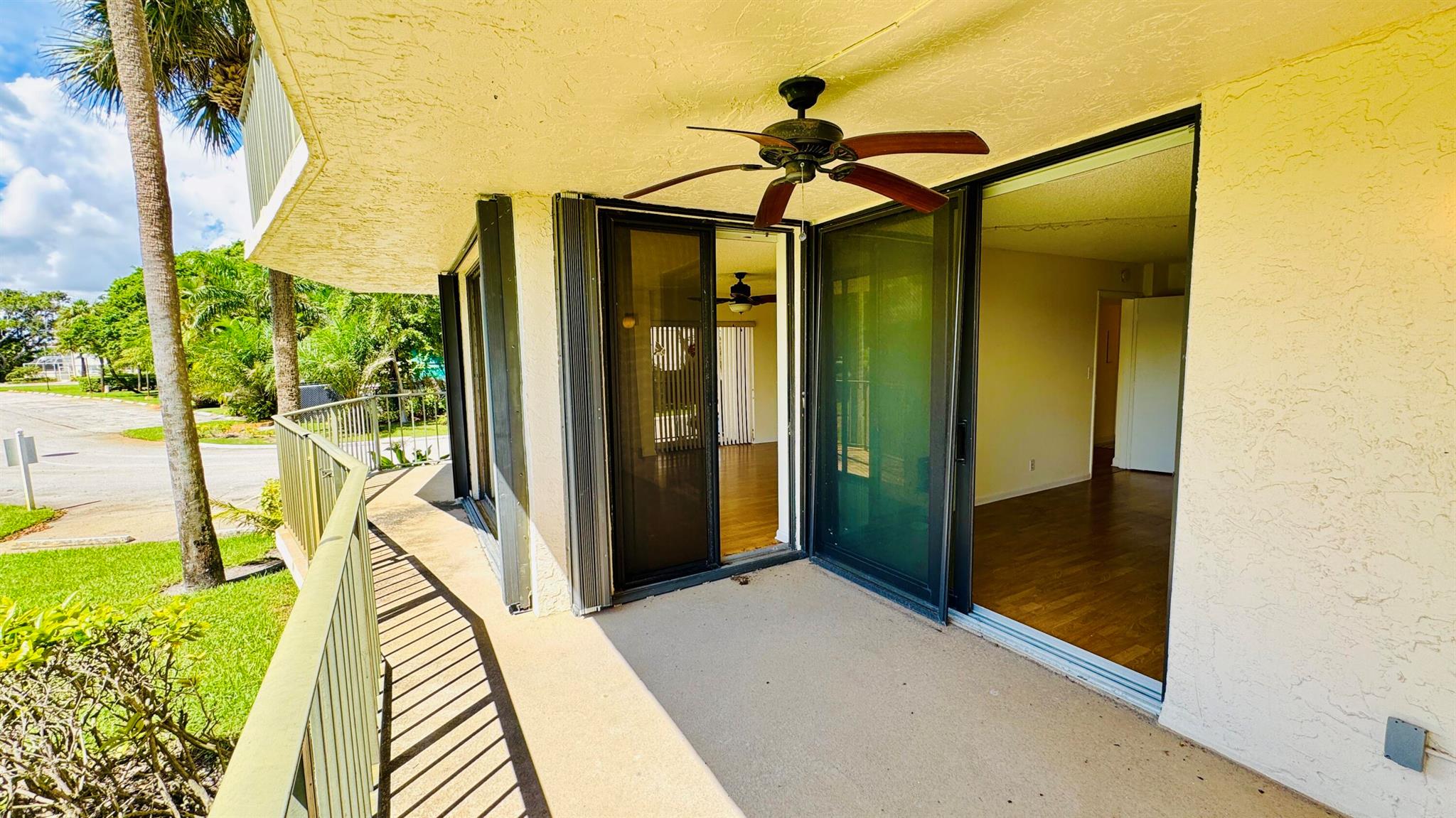 HALF MOON BAY CONDO PH I - Residential