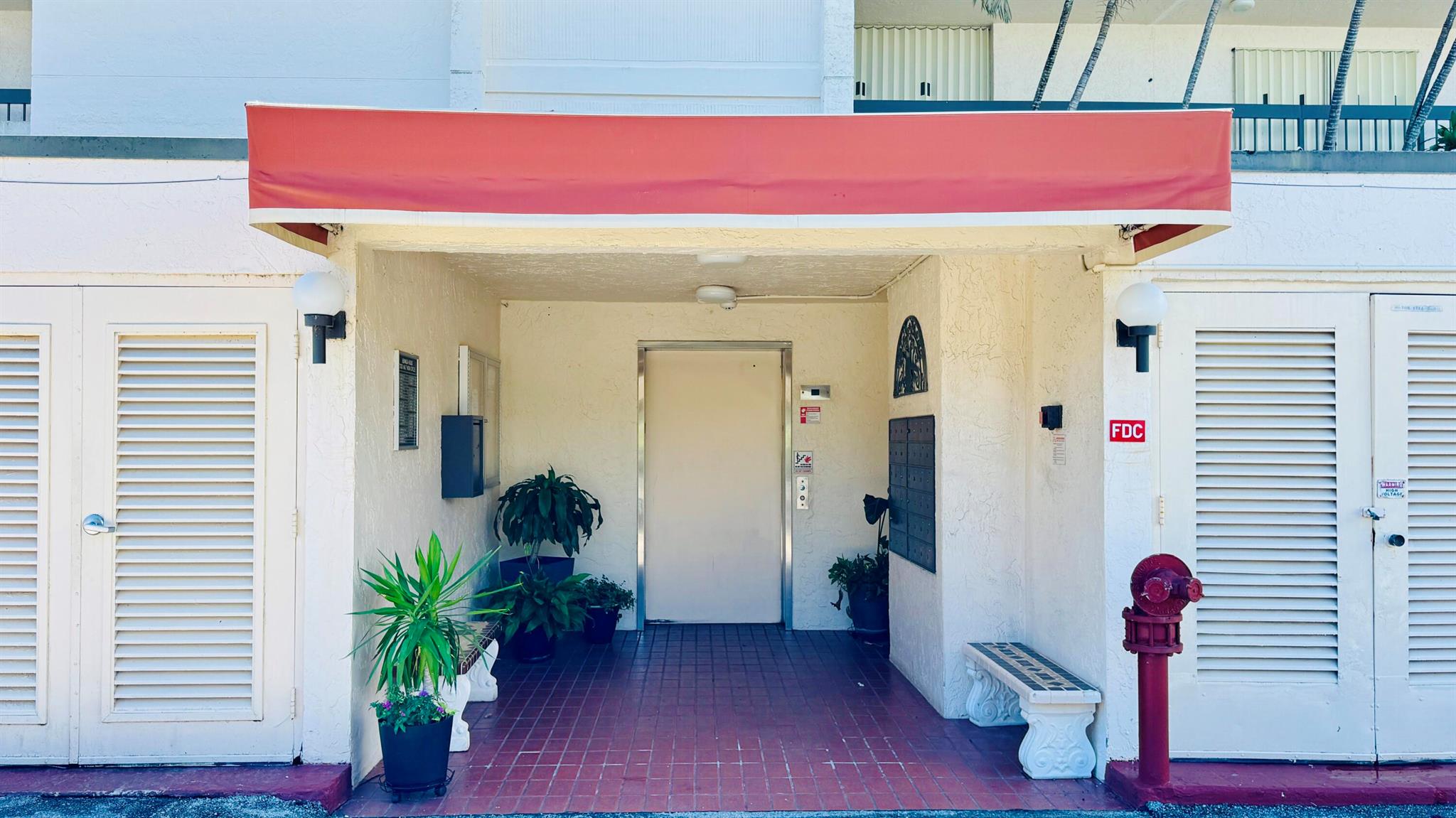 HALF MOON BAY CONDO PH I - Residential