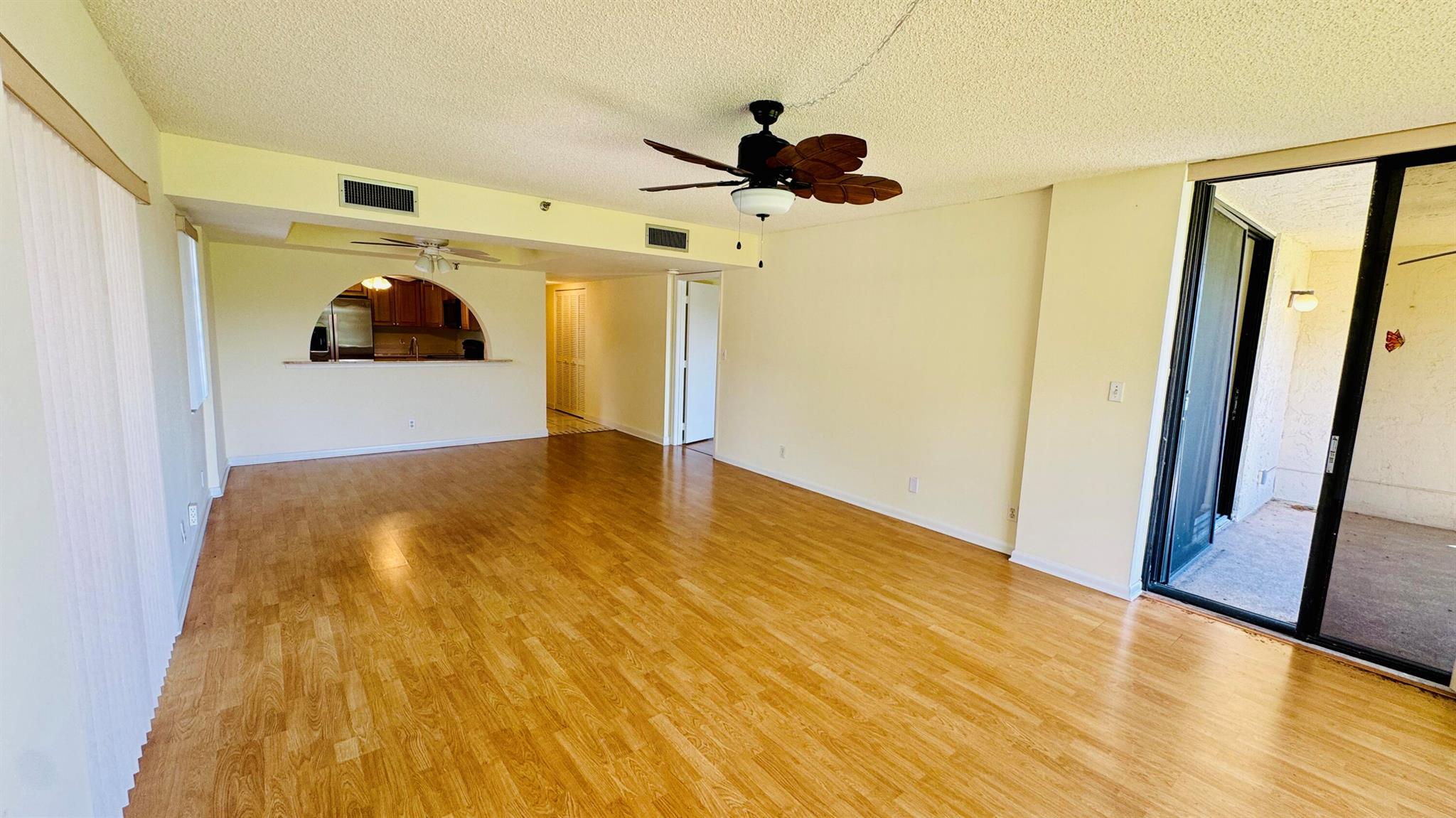HALF MOON BAY CONDO PH I - Residential