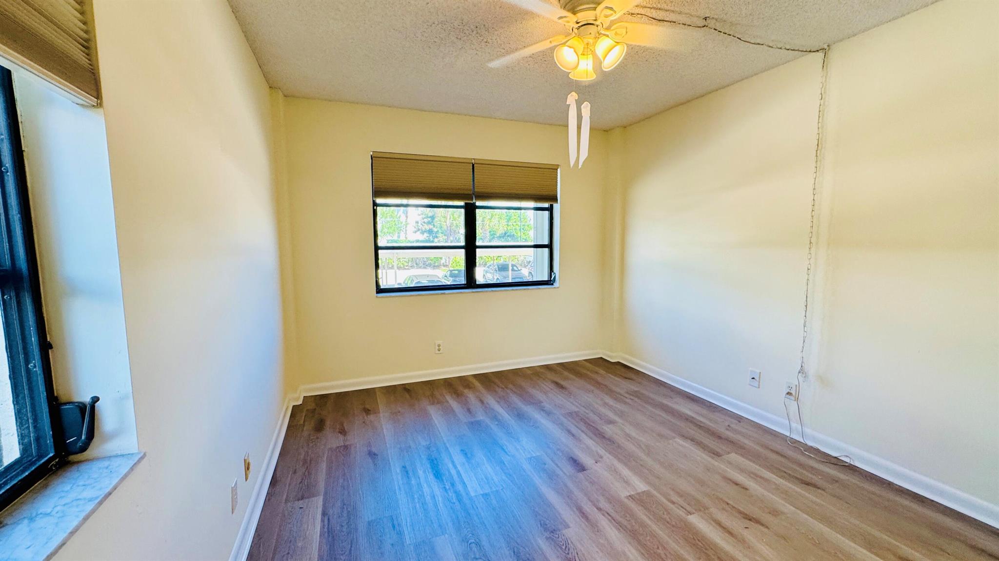 HALF MOON BAY CONDO PH I - Residential