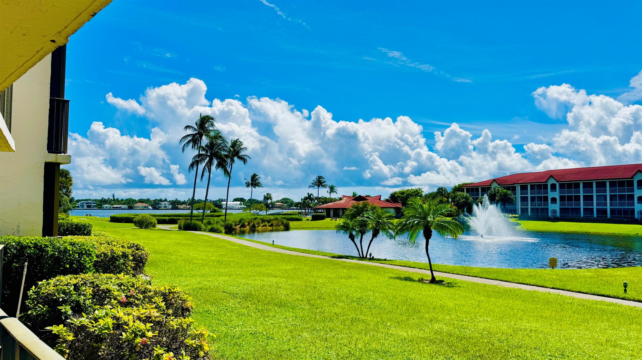 HALF MOON BAY CONDO PH I - Residential