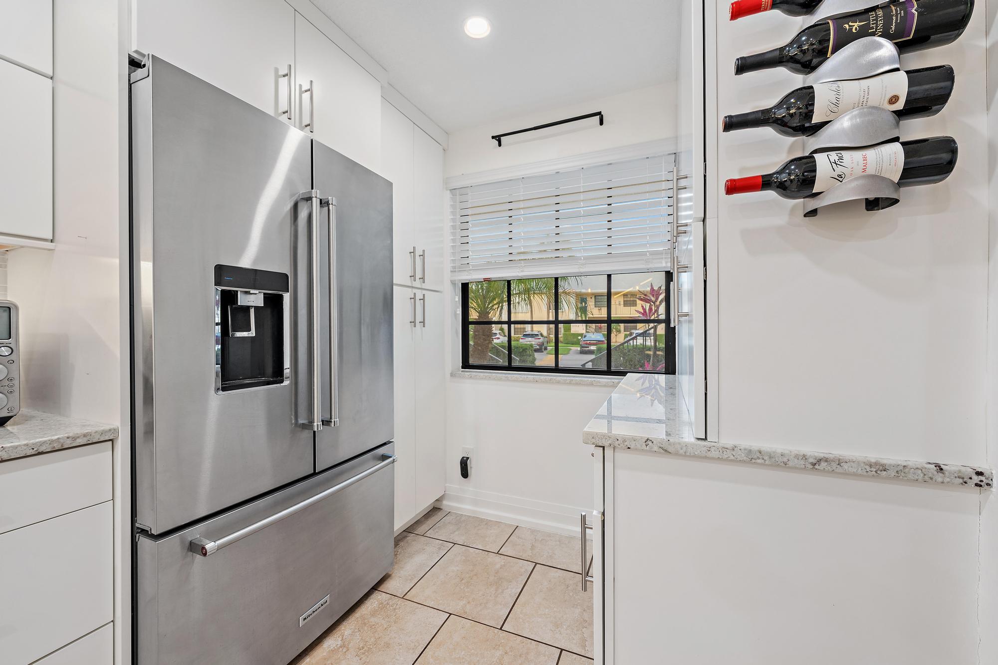 KEYSTONE CONDO - Residential