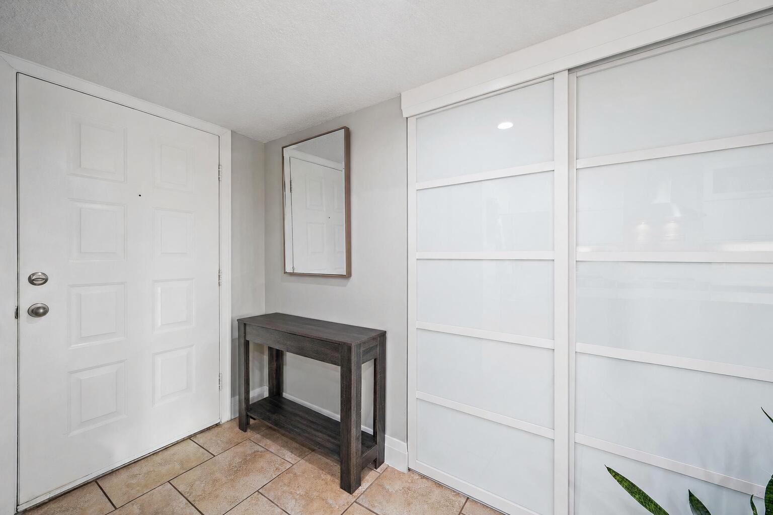 KEYSTONE CONDO - Residential