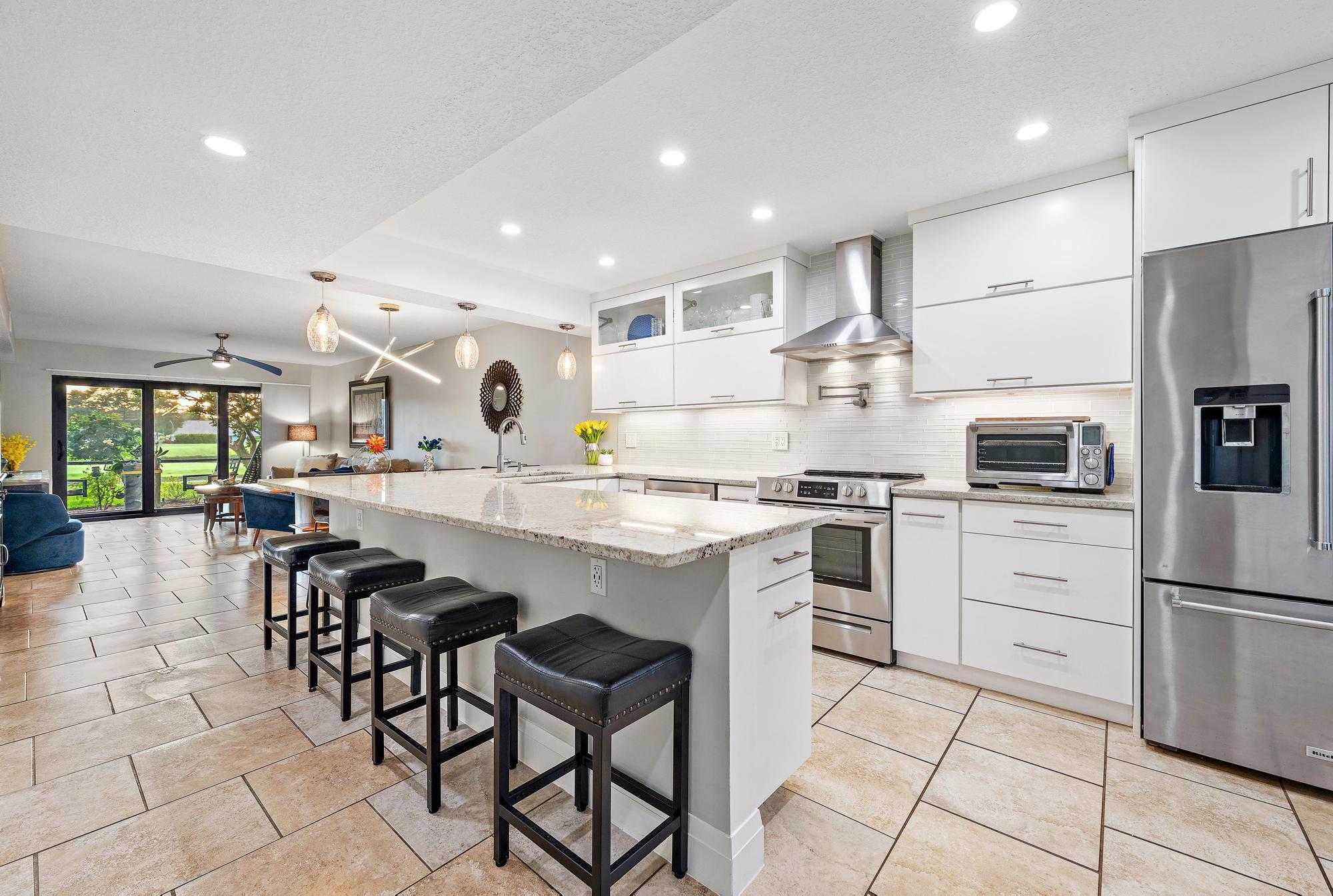 KEYSTONE CONDO - Residential