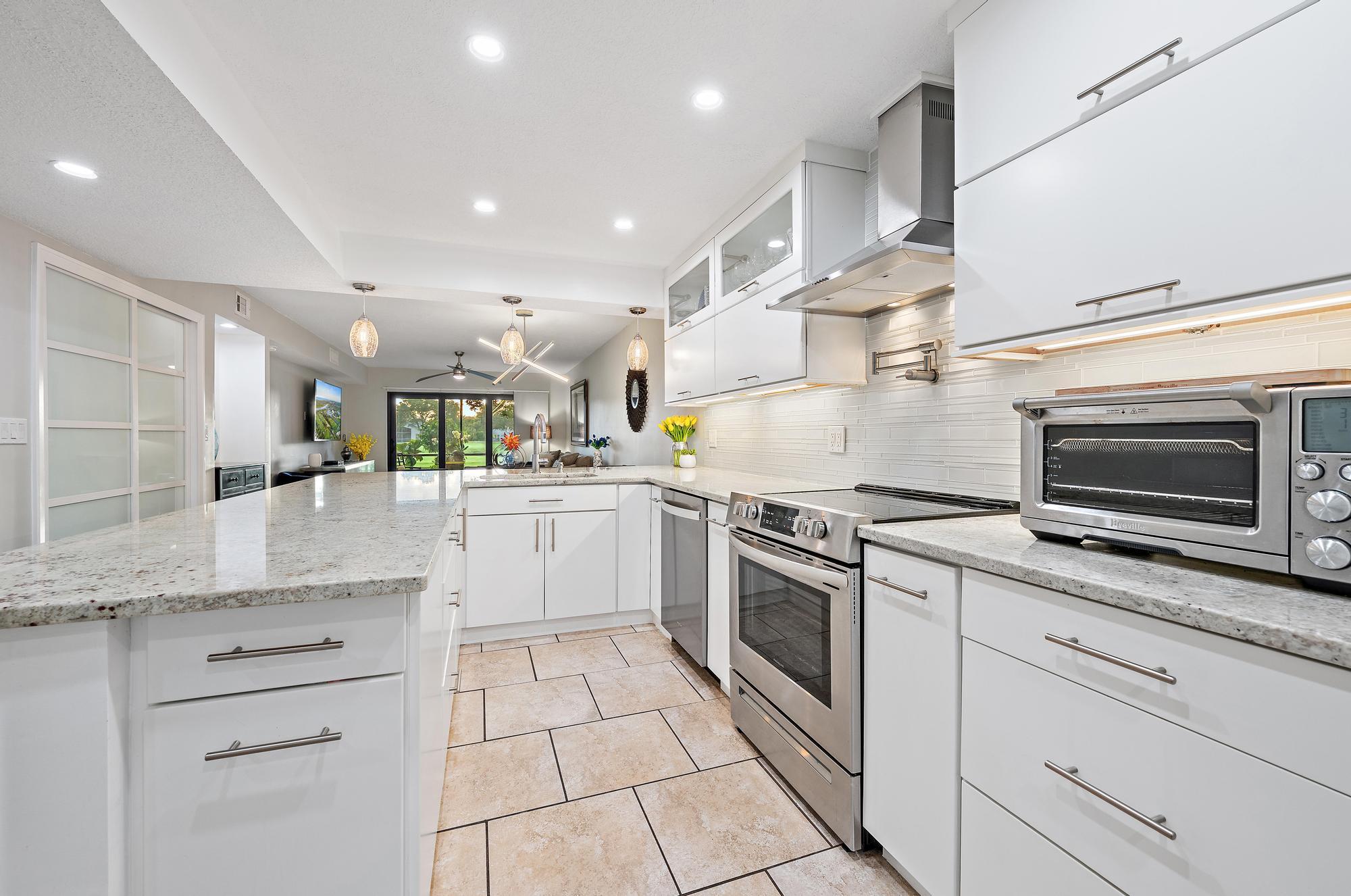 KEYSTONE CONDO - Residential