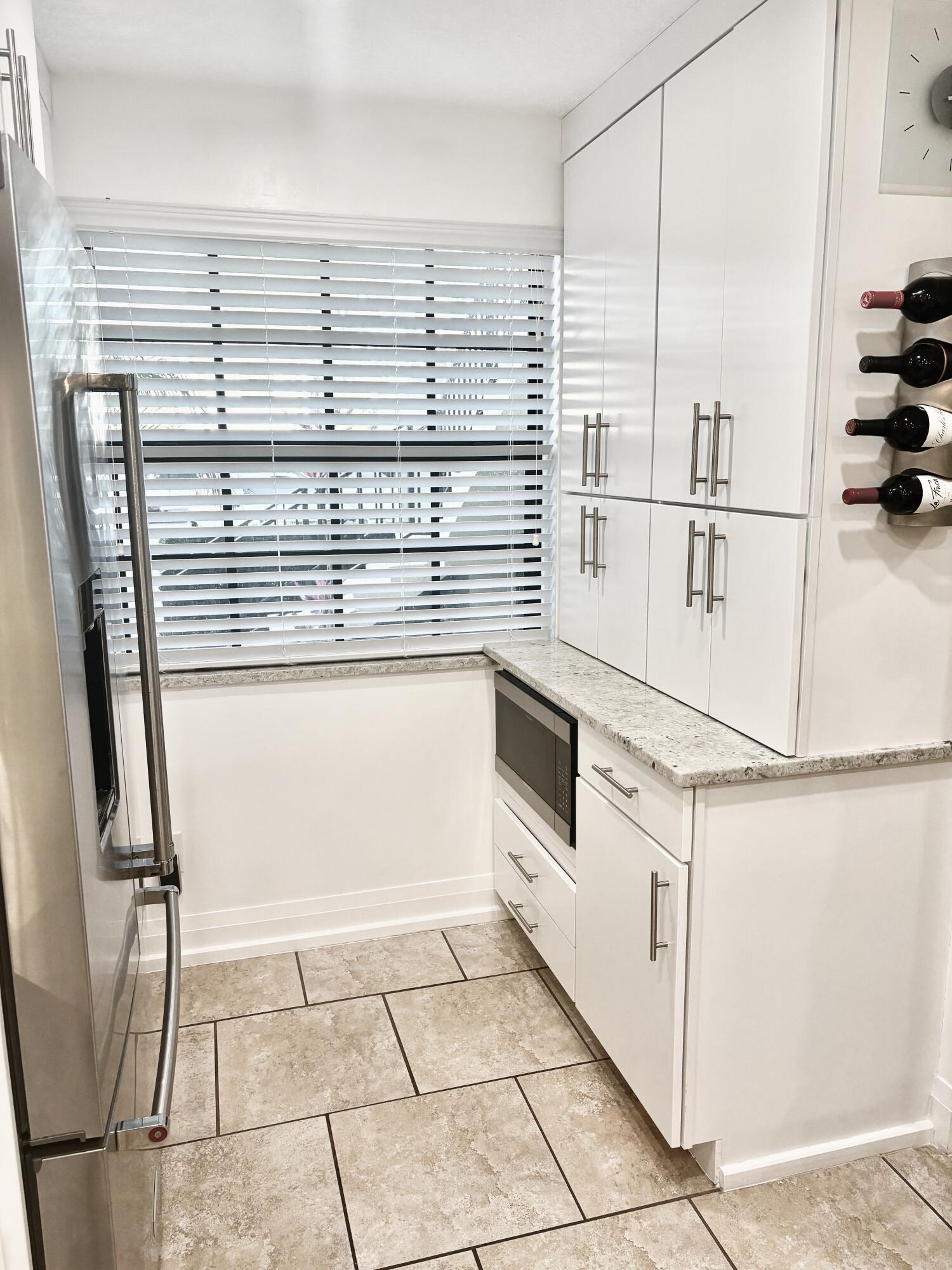 KEYSTONE CONDO - Residential
