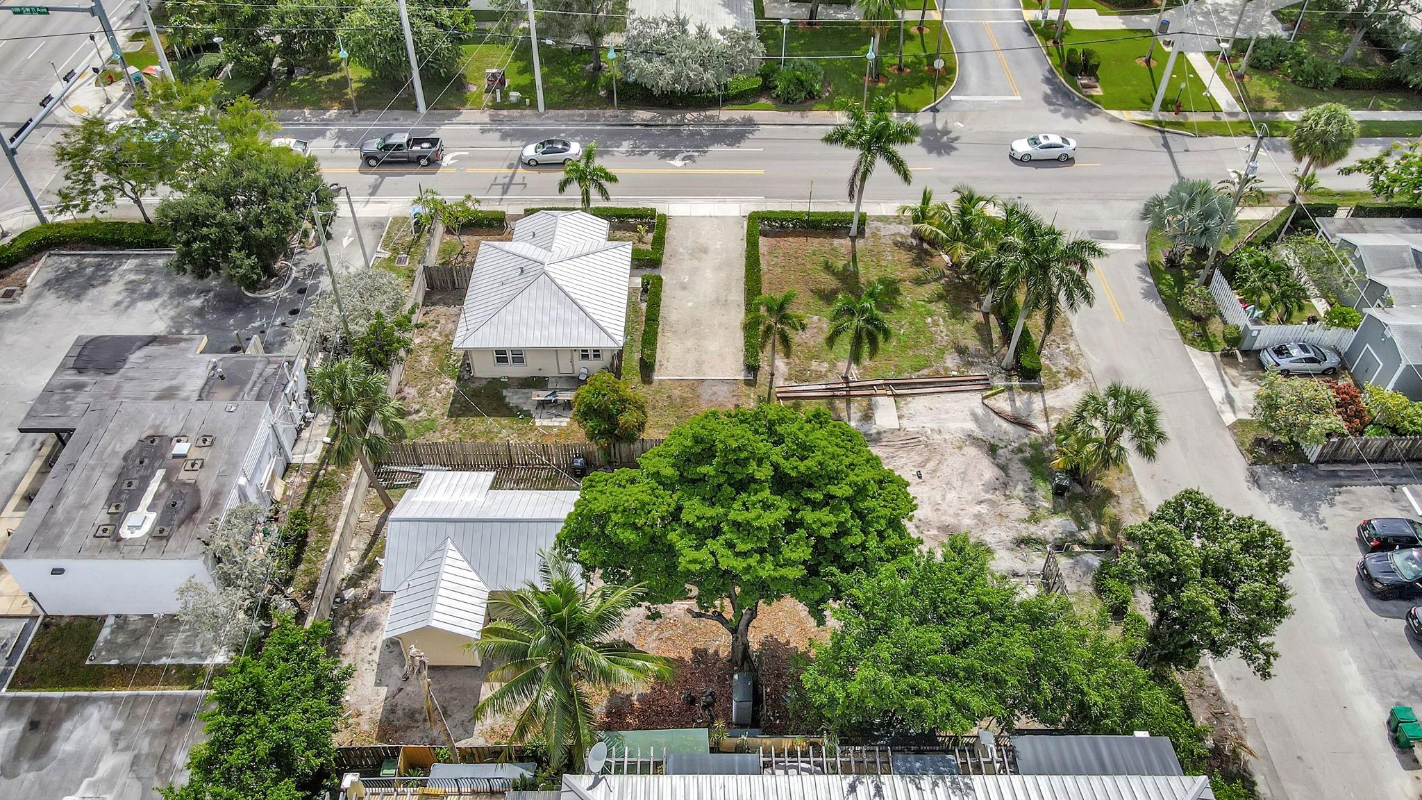 11 SW 11th Ave