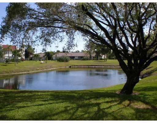 LAGO DEL REY - Residential