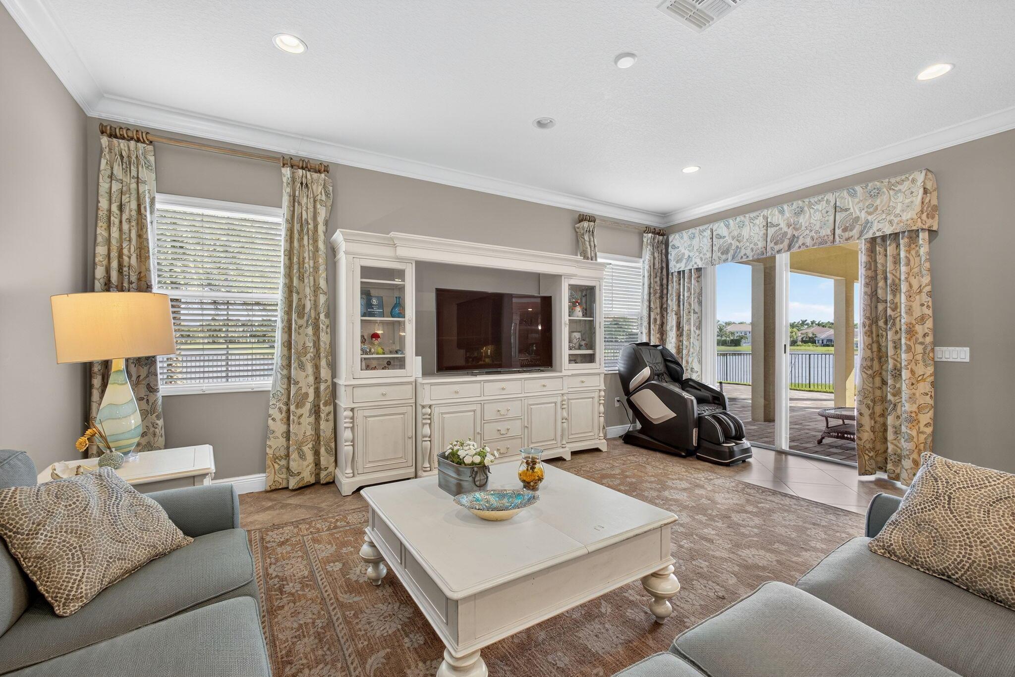 OLYMPIA 2 - Residential