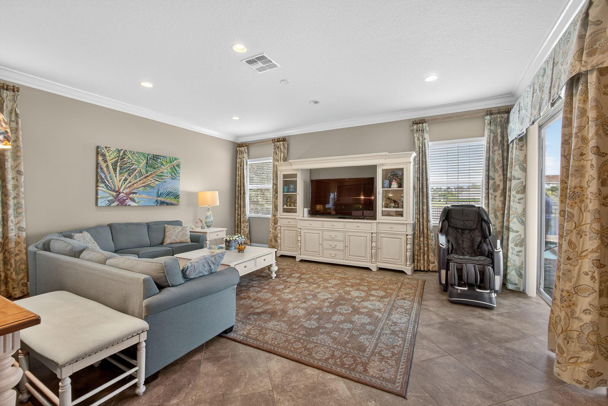 OLYMPIA 2 - Residential