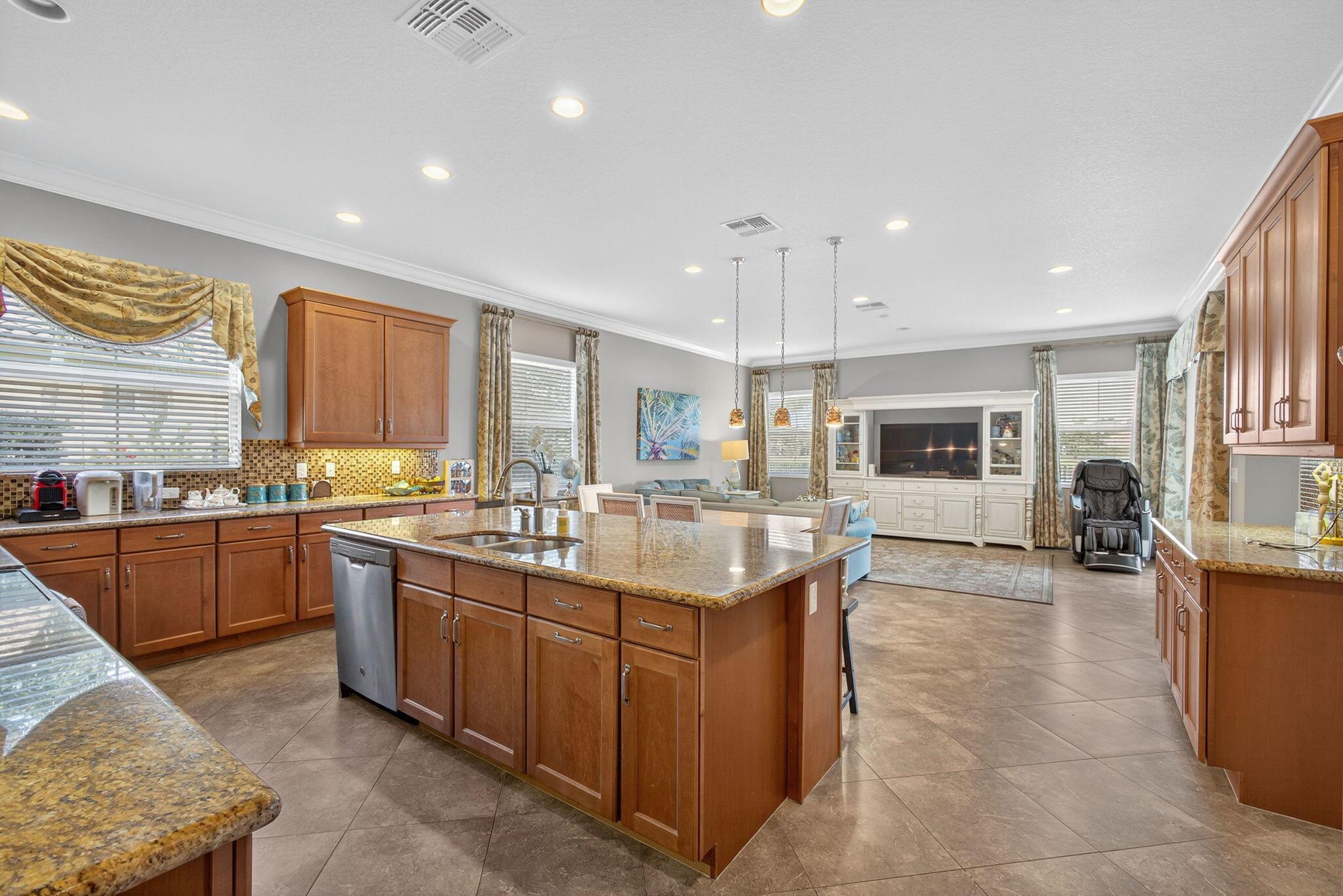 OLYMPIA 2 - Residential