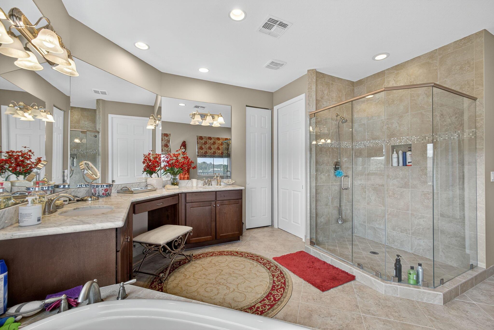 OLYMPIA 2 - Residential