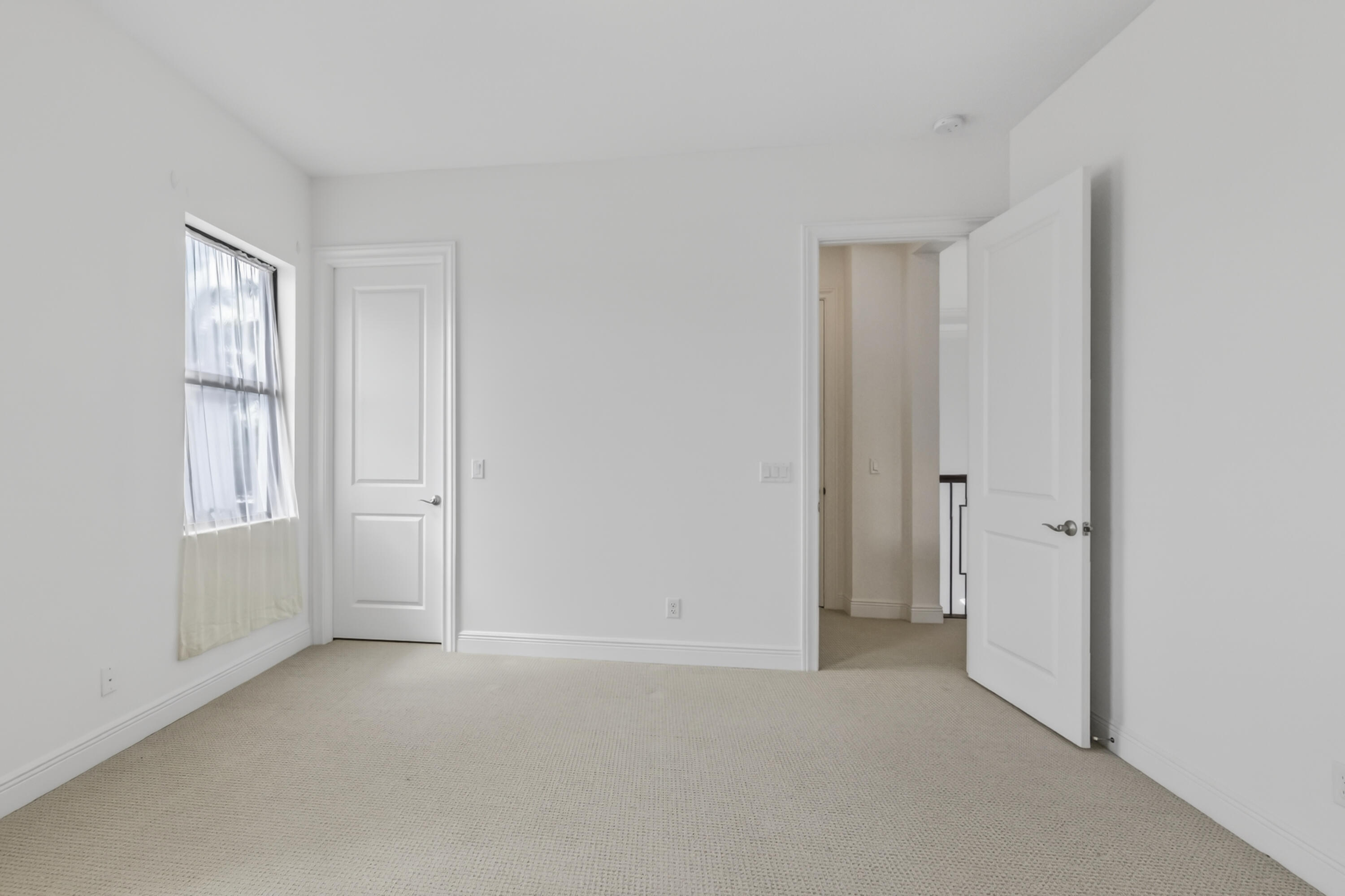 ROYAL PALM POLO - Residential