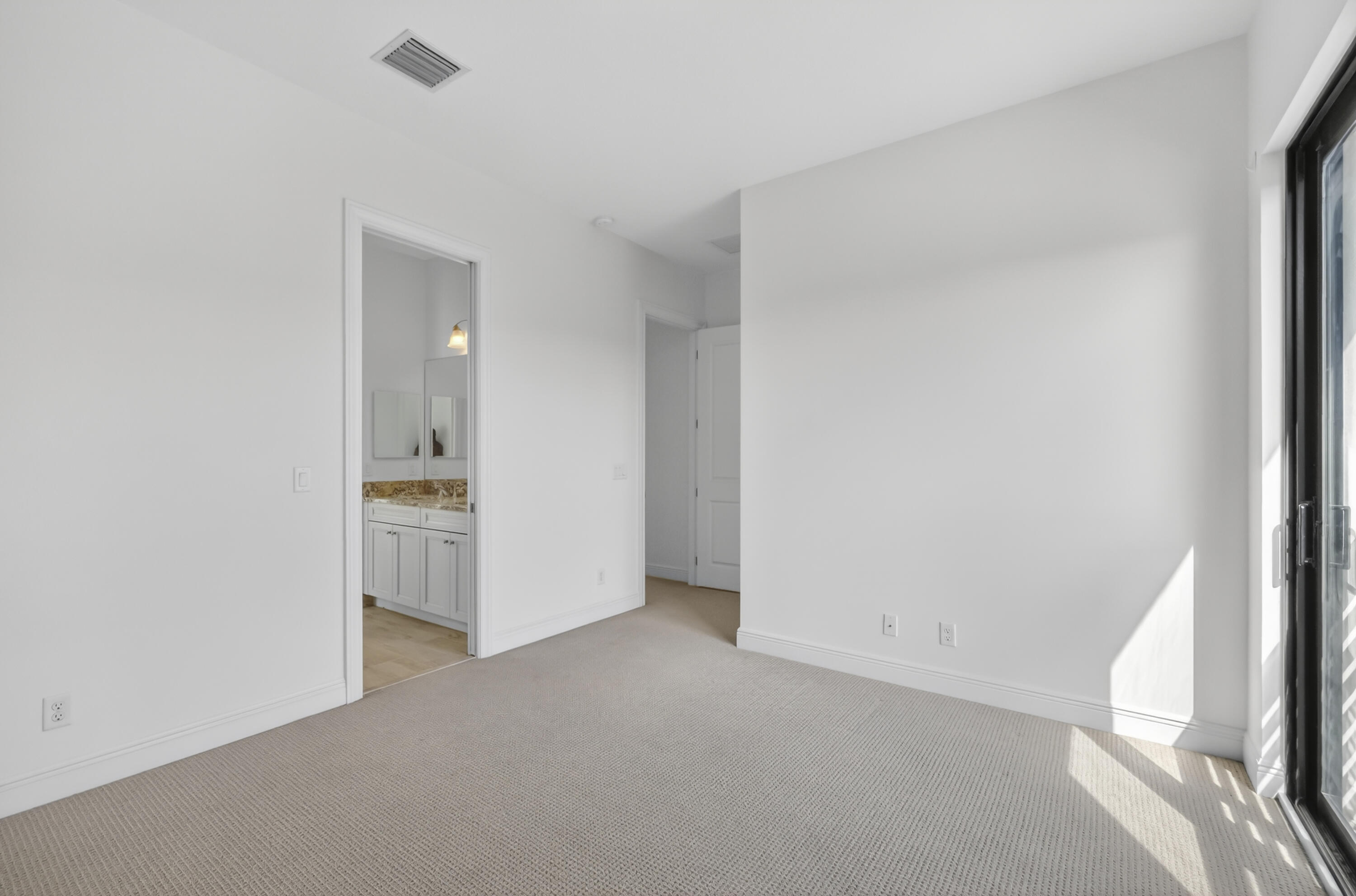 ROYAL PALM POLO - Residential