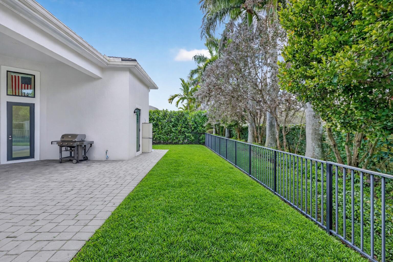 ROYAL PALM POLO - Residential