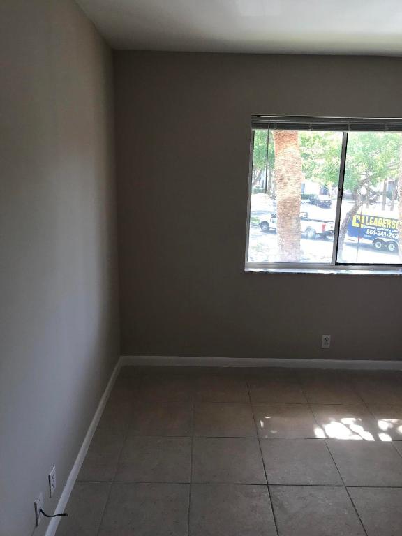 PARADISE COVE AT PALM BEACH LAKES CONDO - Residential Lease