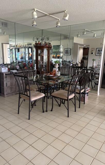 FOUNTAINS OF PALM BEACH CONDO 1 - Residential