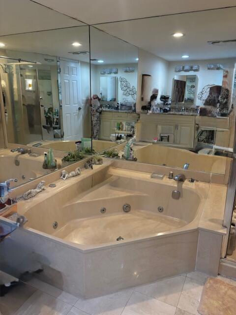 FOUNTAINS OF PALM BEACH CONDO 1 - Residential